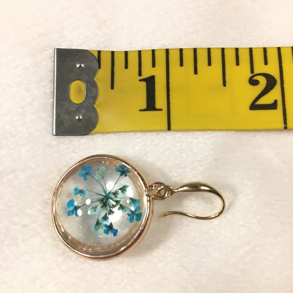 Blue Dried Flowers Resin Round Fishhook Earrings - Picture 5 of 6